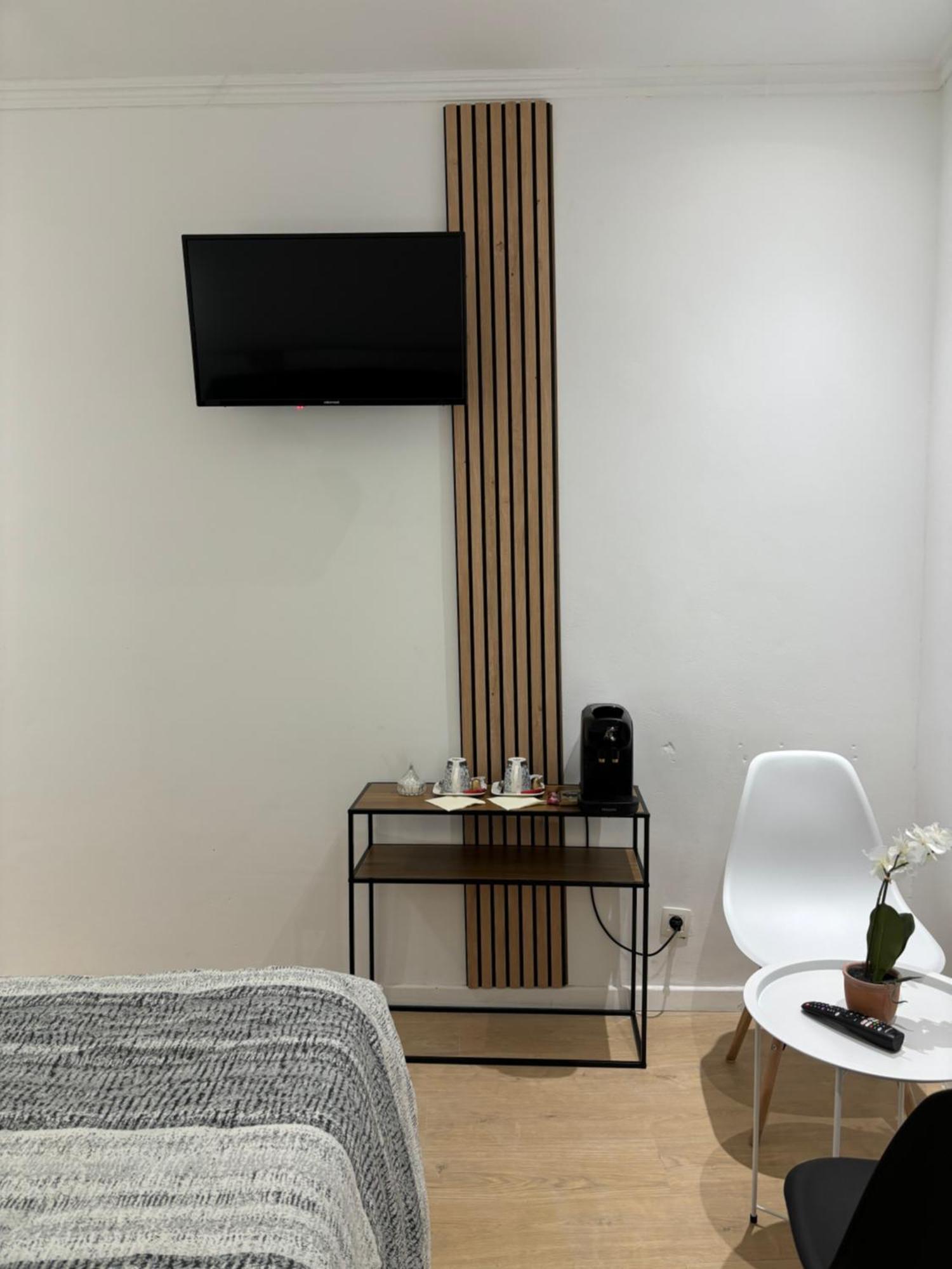 Ubuntu House - Charleroi Appartement Buitenkant foto